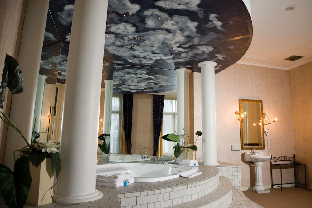 Fletcher Hotel Paleis Stadhouderlijk Hof Леуварден Екстер'єр фото