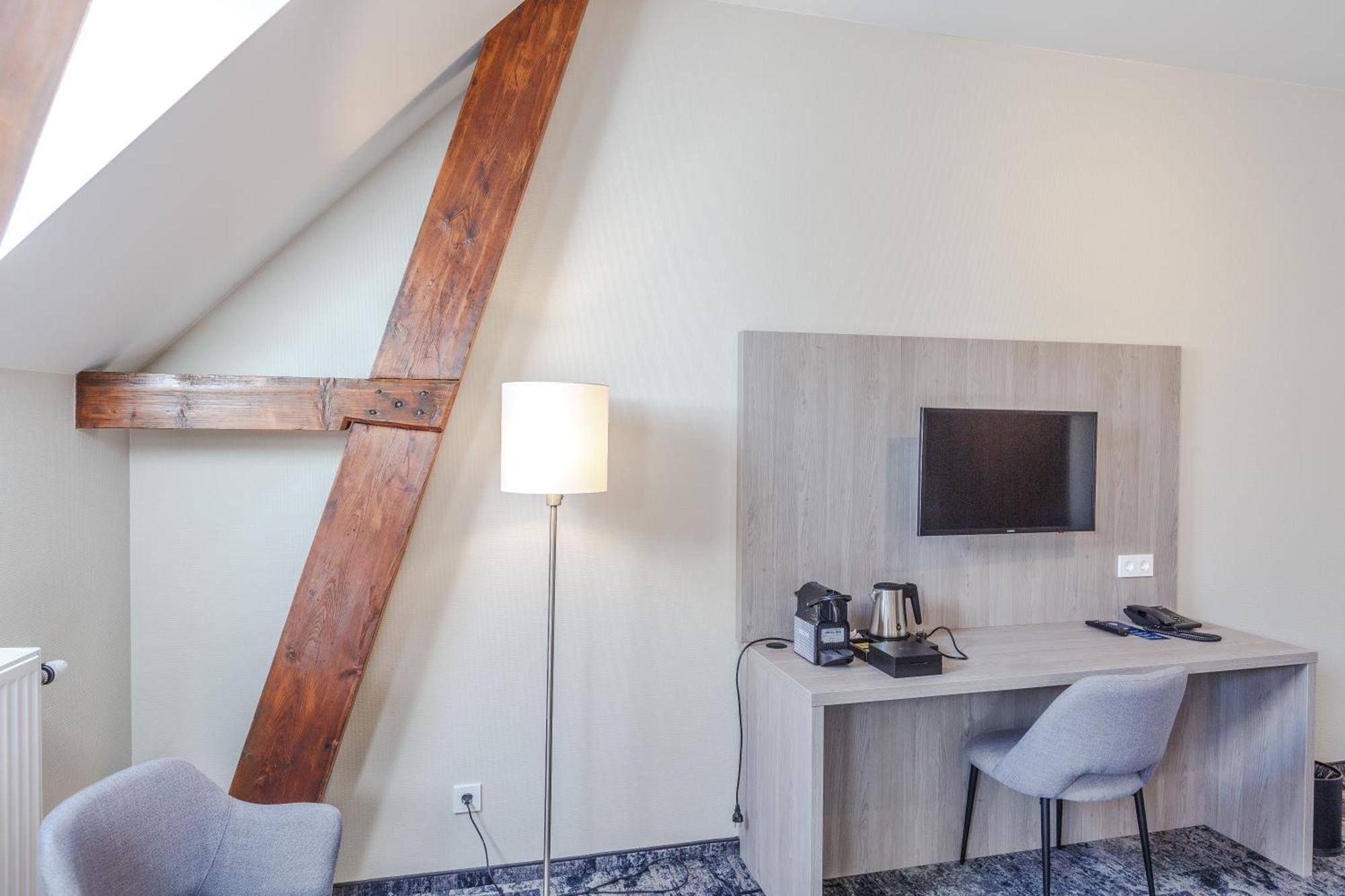 Fletcher Hotel Paleis Stadhouderlijk Hof Леуварден Екстер'єр фото