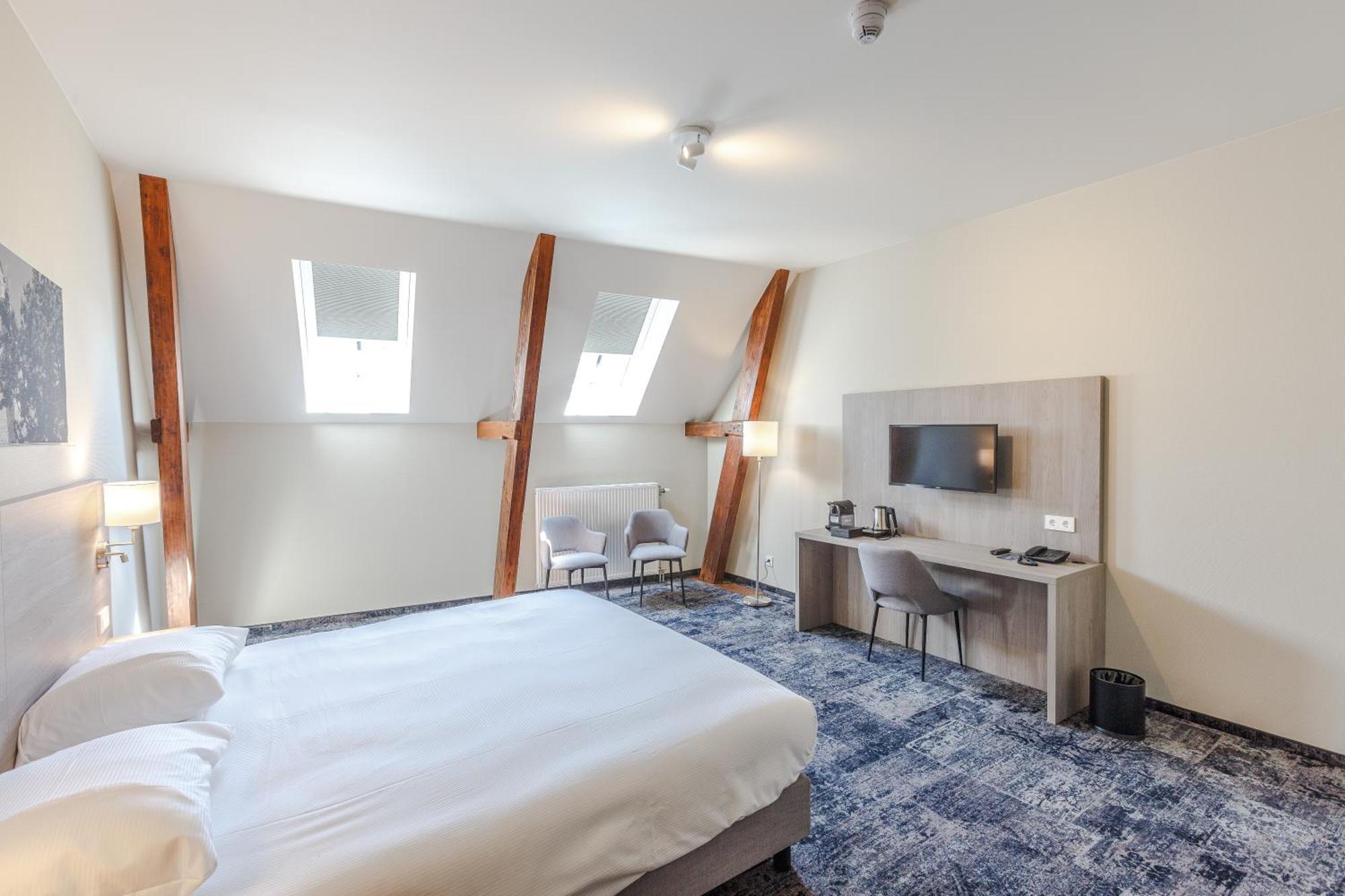 Fletcher Hotel Paleis Stadhouderlijk Hof Леуварден Екстер'єр фото