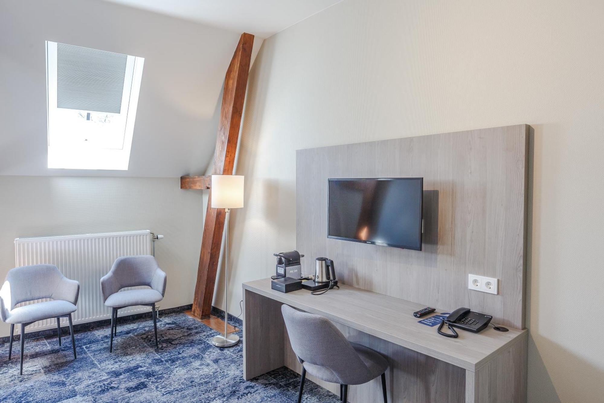 Fletcher Hotel Paleis Stadhouderlijk Hof Леуварден Екстер'єр фото