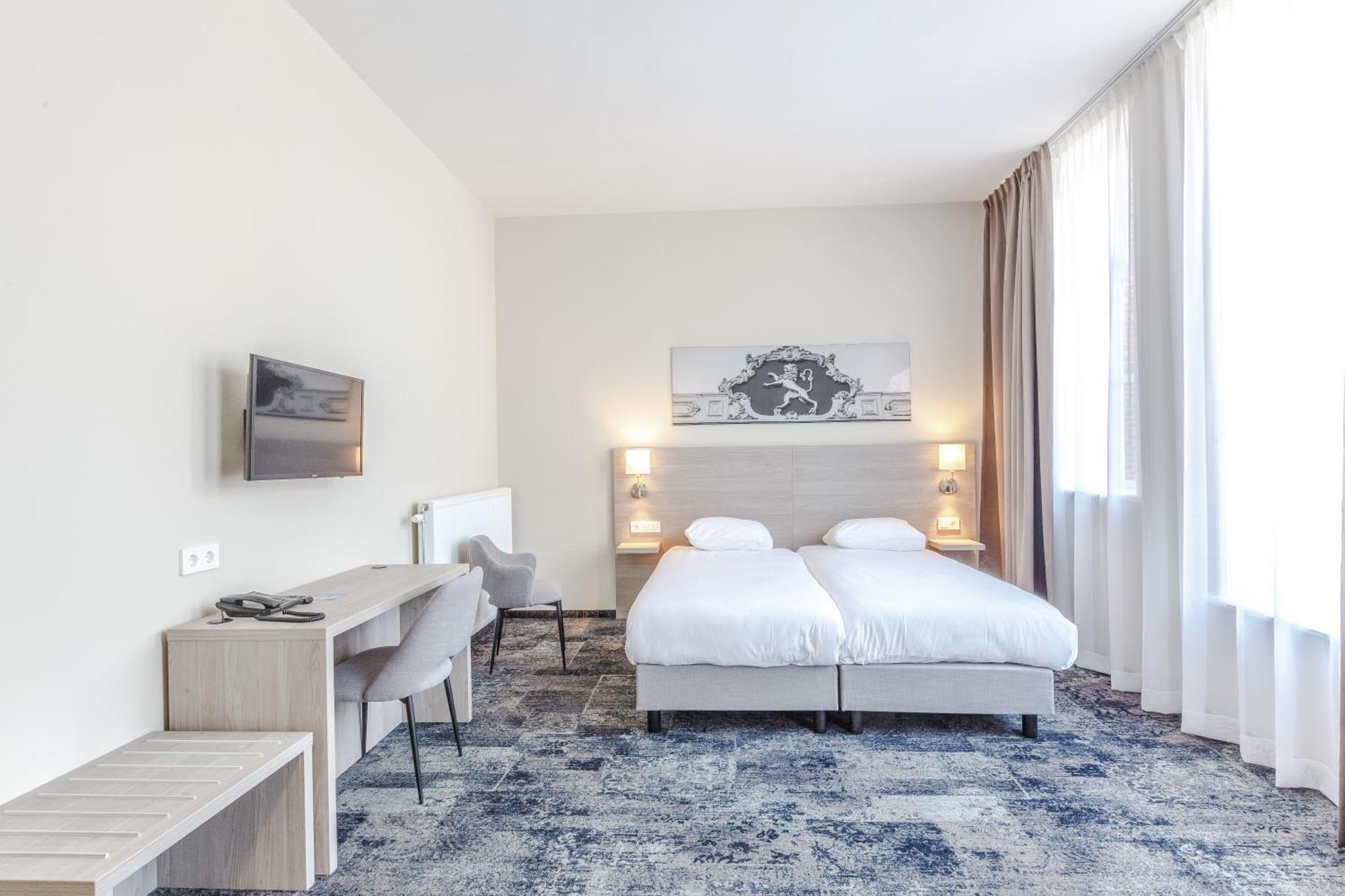Fletcher Hotel Paleis Stadhouderlijk Hof Леуварден Екстер'єр фото